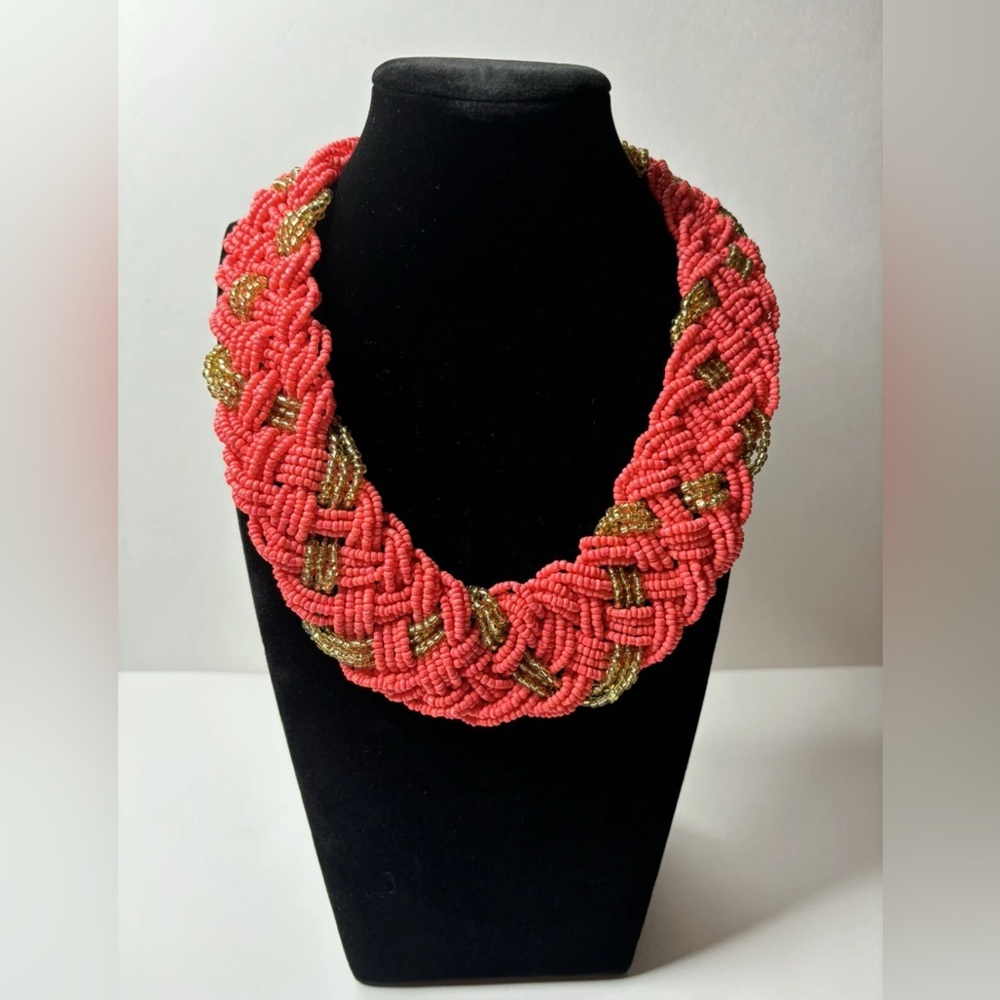 Elegant Coral and Gold Beaded Collar Necklace